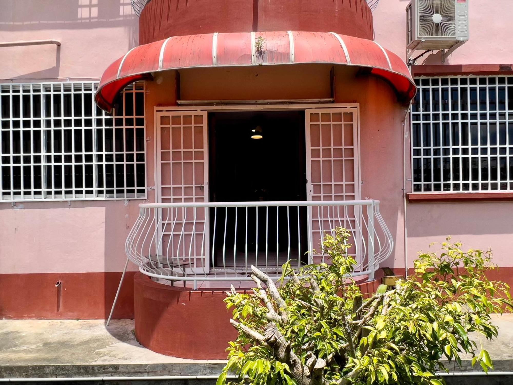 Hush Inn At Taman Penampang Kota Kinabalu Exterior photo
